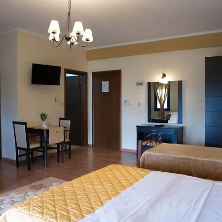 Agnanti Unique Hospitality فندق كاستوريا