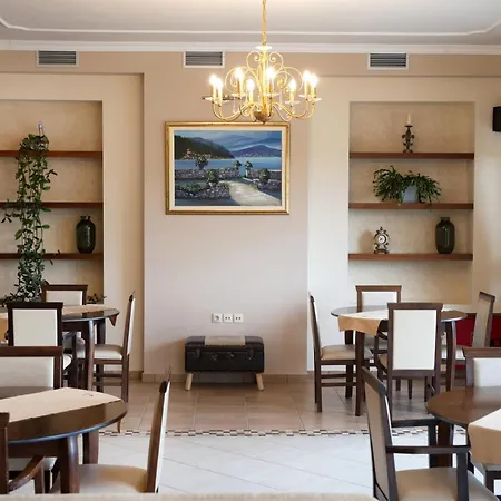מלון Agnanti Unique Hospitality קסטוריה