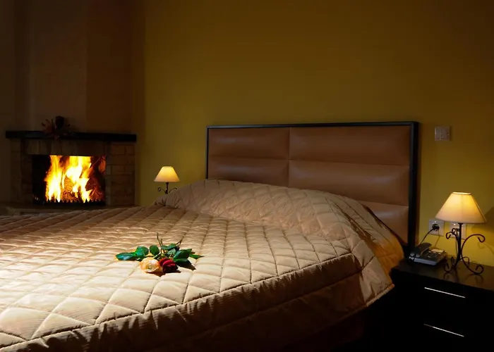 Agnanti Unique Hospitality מלון
